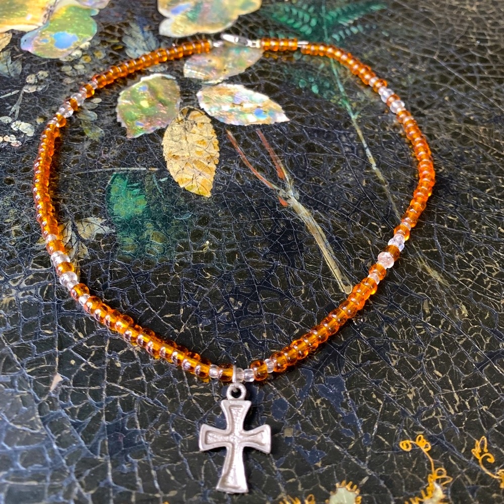 Vintage Amber Beaded Silver Cross Choker💛💛💛